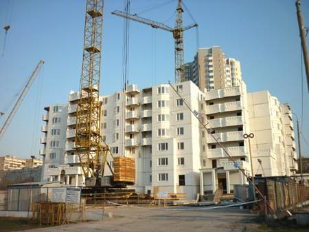 Кто строит жилье в россии?